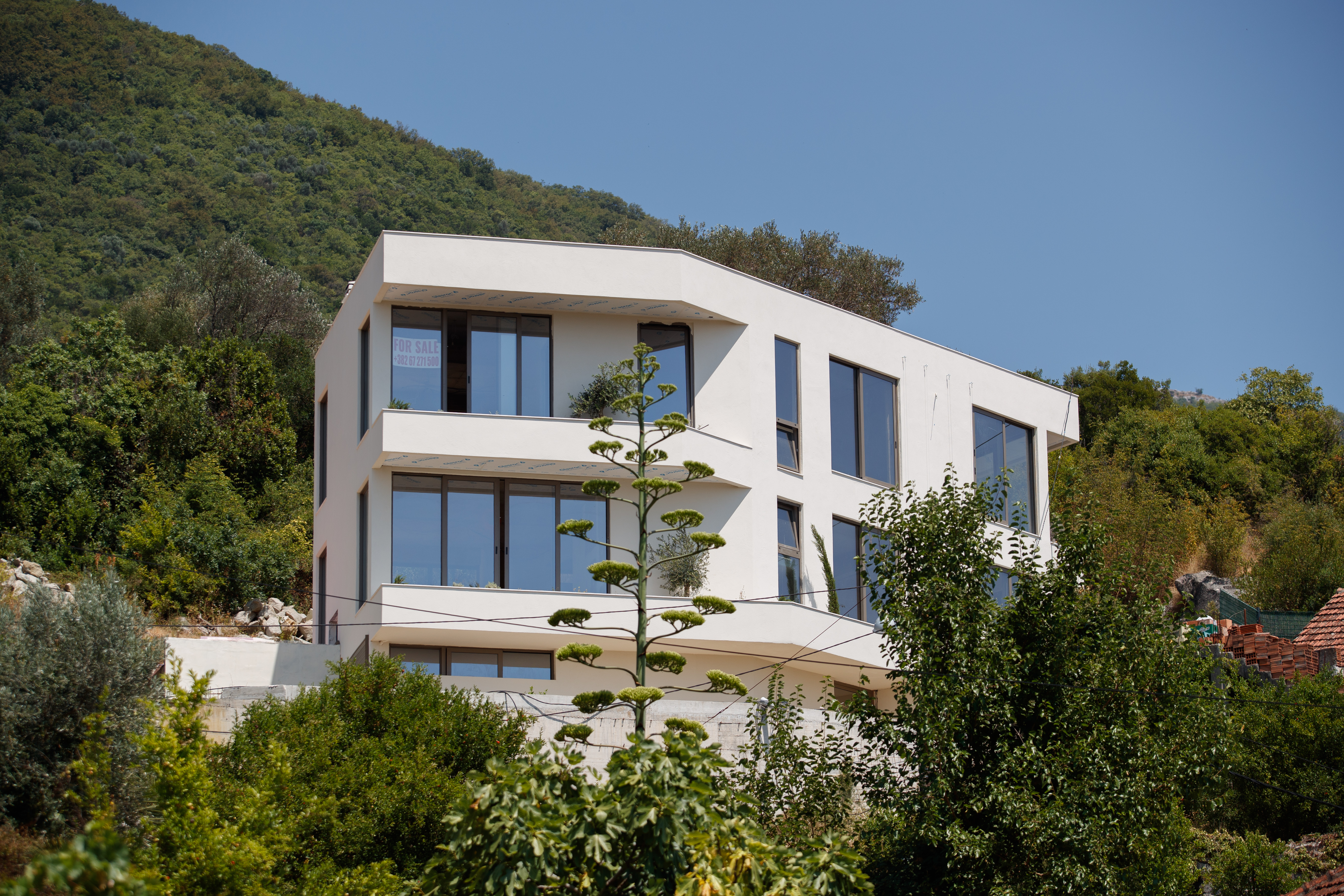 Villa with stunning sea views in Pod Kuk (Tivat)