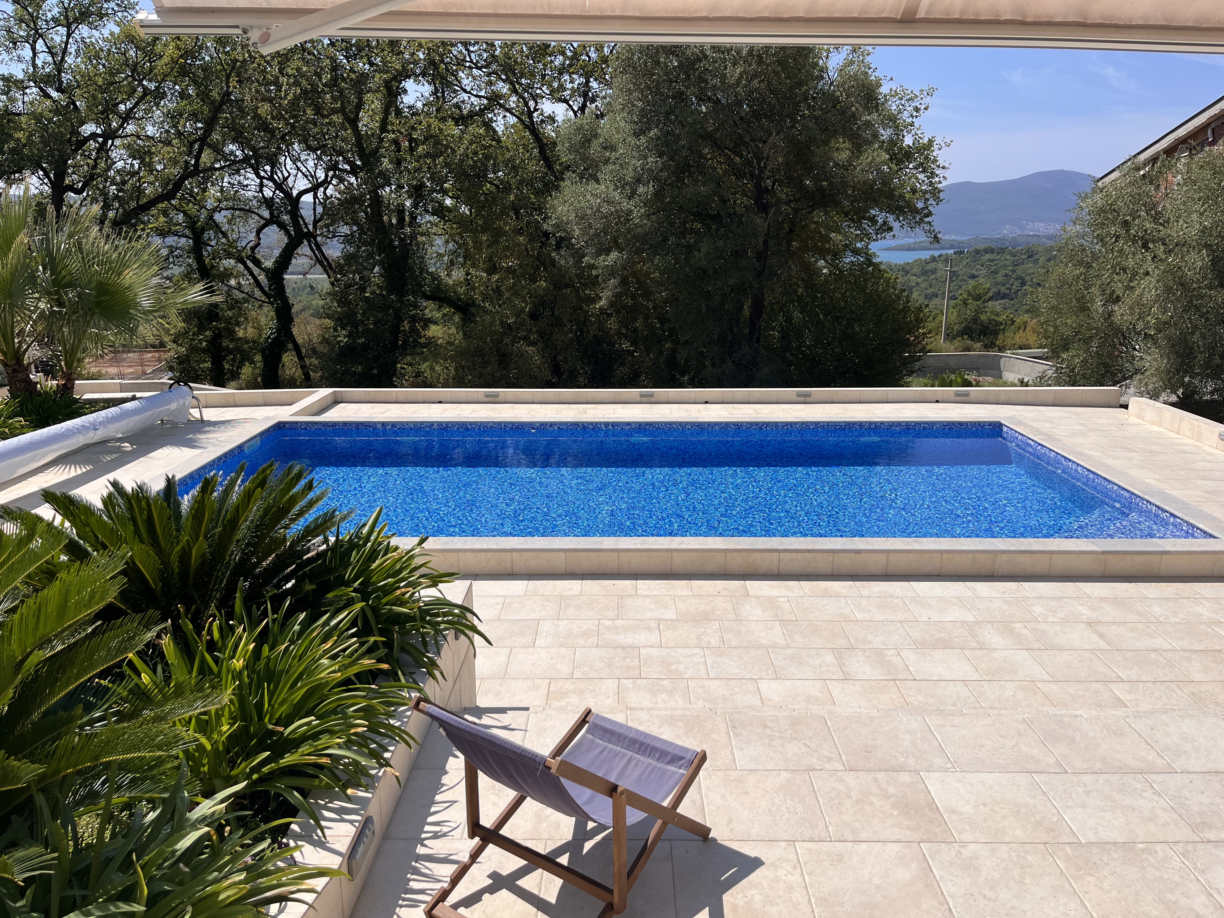 House in Kavac (Kotor / Tivat)