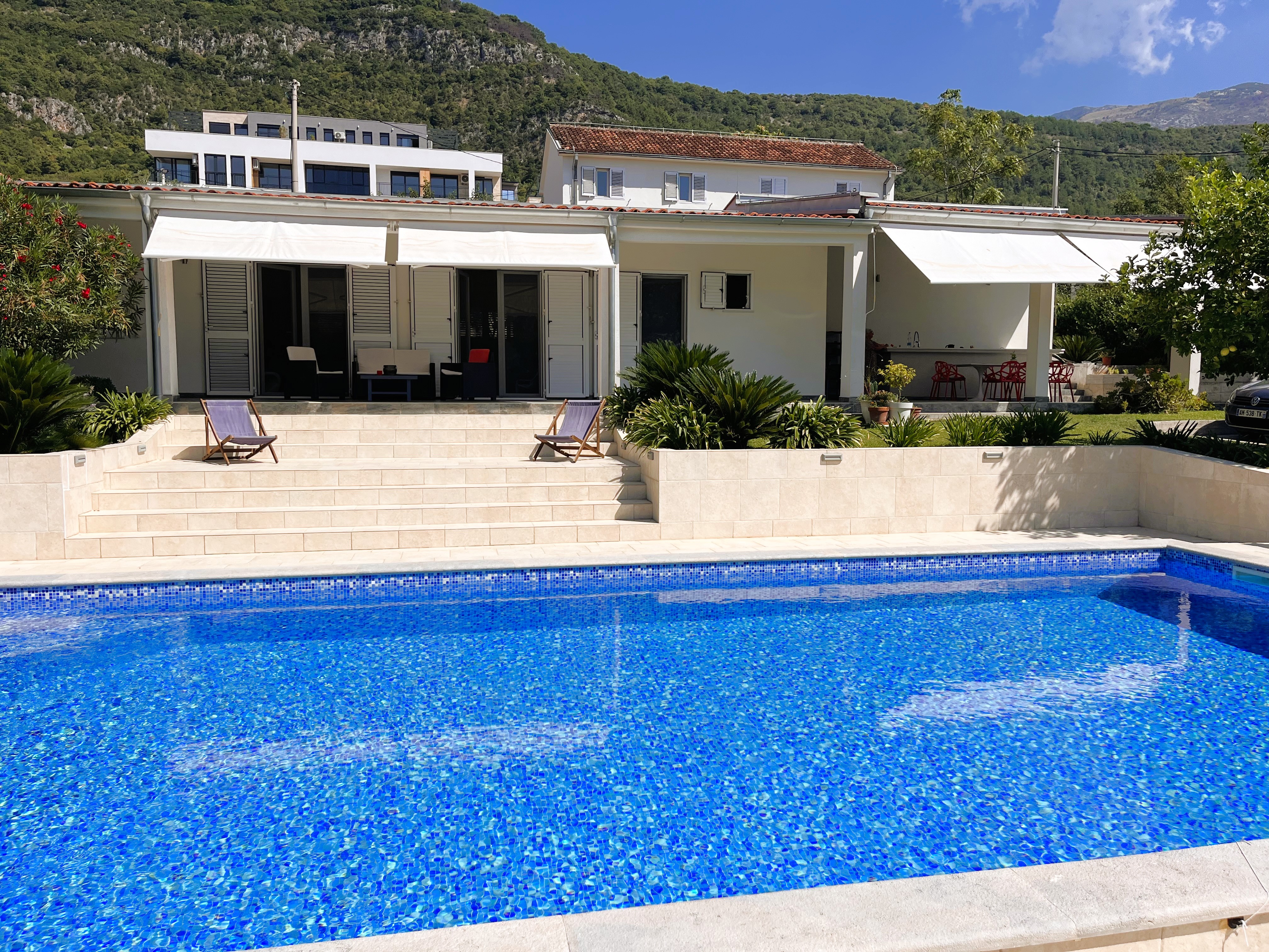 House in Kavac (Kotor / Tivat)