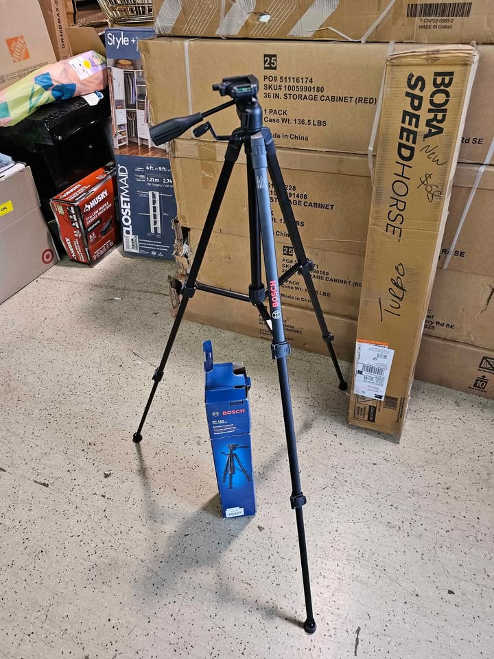  Bosch Compact Tripod with Extendable Height for Use with Line Lasers, Point Lasers, and Laser Distan