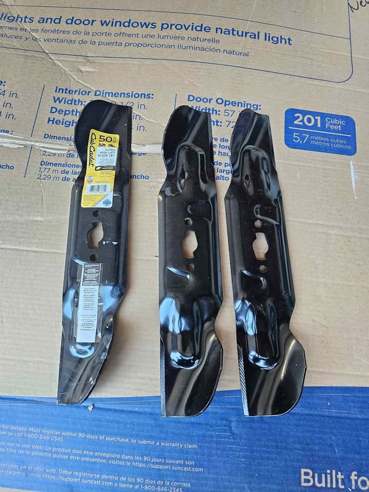  Cub Cadet Original Equipment High Lift Blade Set for Select 50 in. Riding Lawn Mowers