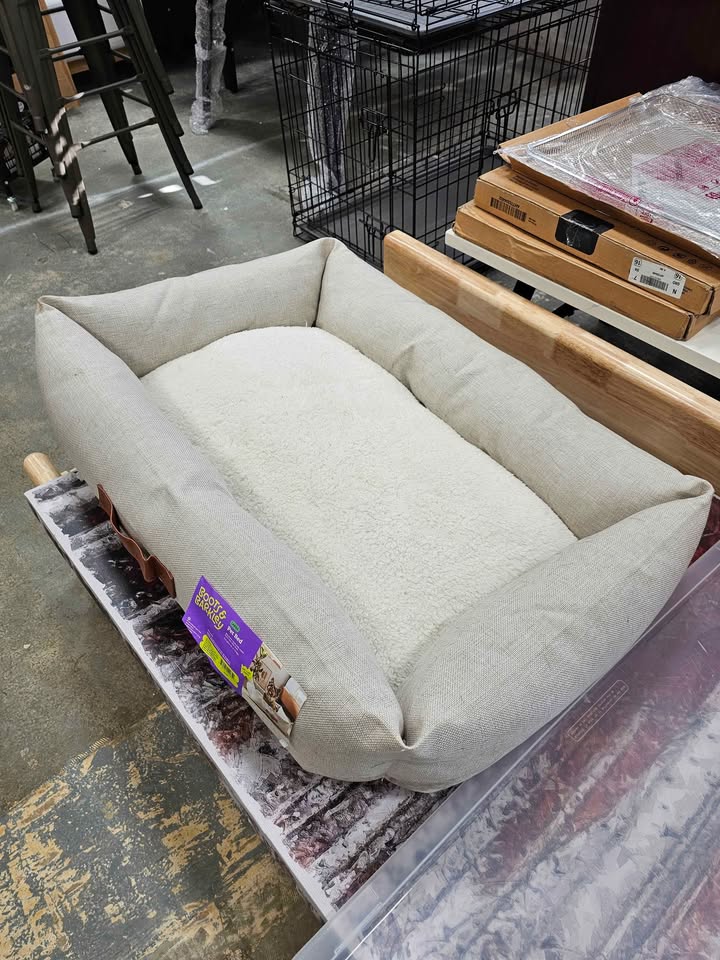 Neutral 4-Sided Bolster Dog Bed - Boots & Barkley - Cream -Large