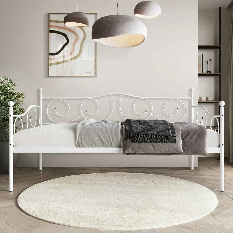 Castle Place Stylish Metal Twin Daybed, White