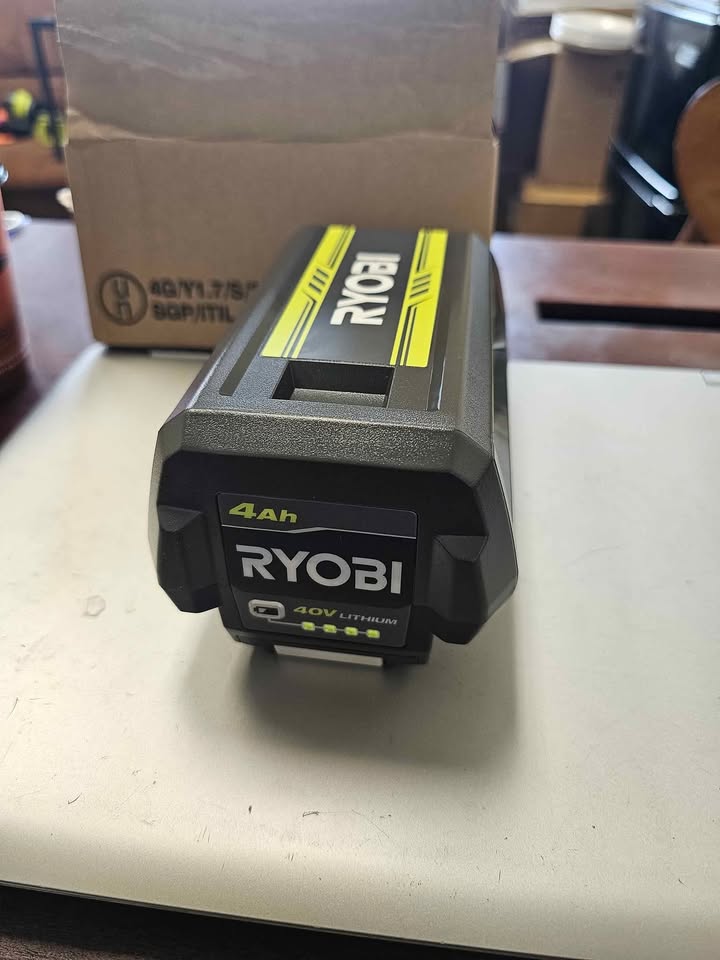 RYOBI 40V Lithium-Ion 4.0 Ah Battery