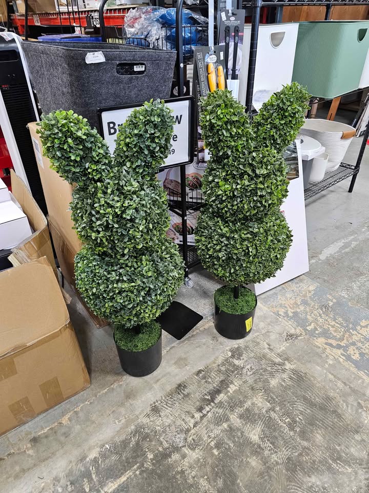  3FT Boxwood Bunny Topiary, 2 Pcs Faux Bunny Shape Boxwood Topiary