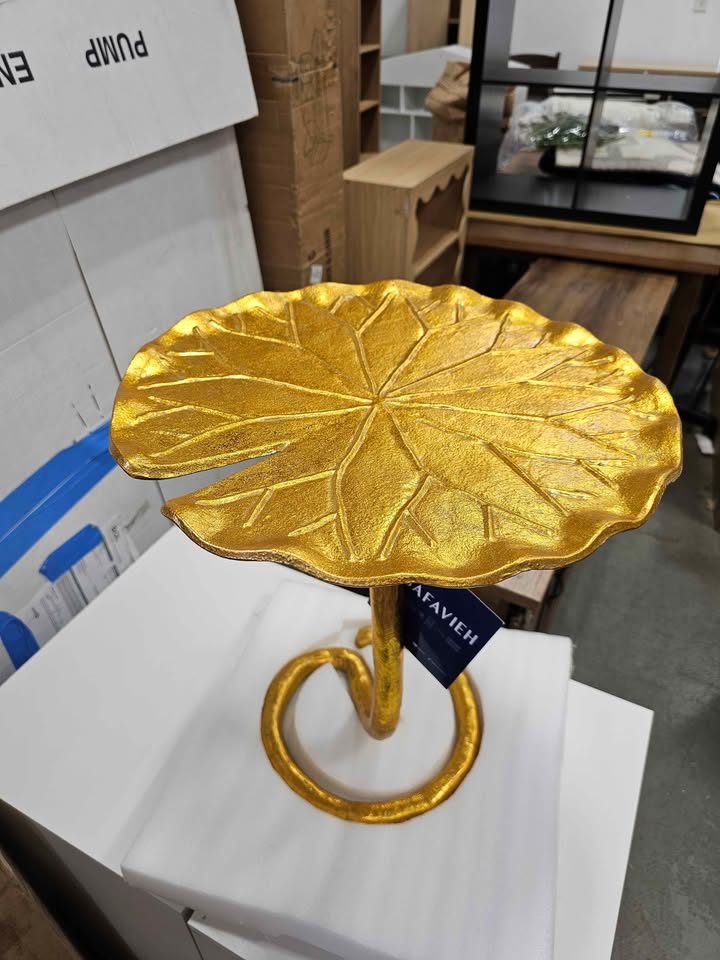 SAFAVIEH Justina Contemporary Metal Side Table, Gold