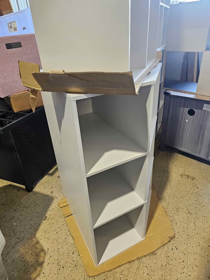 11" 9 Cube Corner Book Shelf White