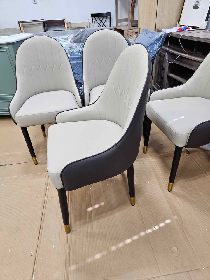  Frania Faux Leather Upholstered Solid Back Side Chair (Set of 4)