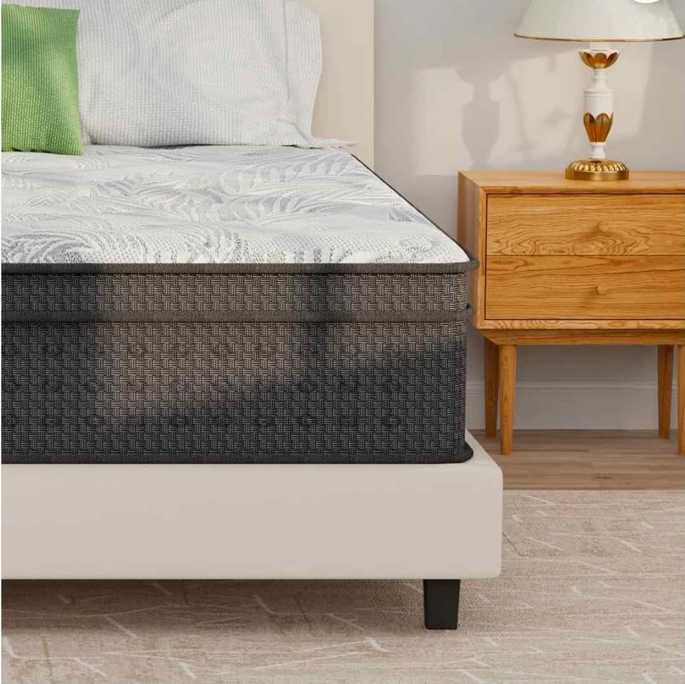 Queen Mattress,KOW 14 inch Queen Size Memory Foam Hybrid Mattress in a Box Plush