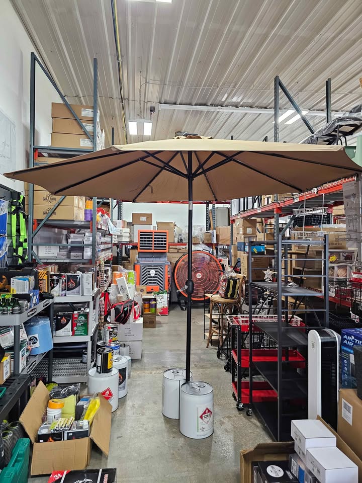  10ft Solar 32 LED Lights Patio Umbrella with Tilt Adjustment and UV-Resistant Polyester Fabric