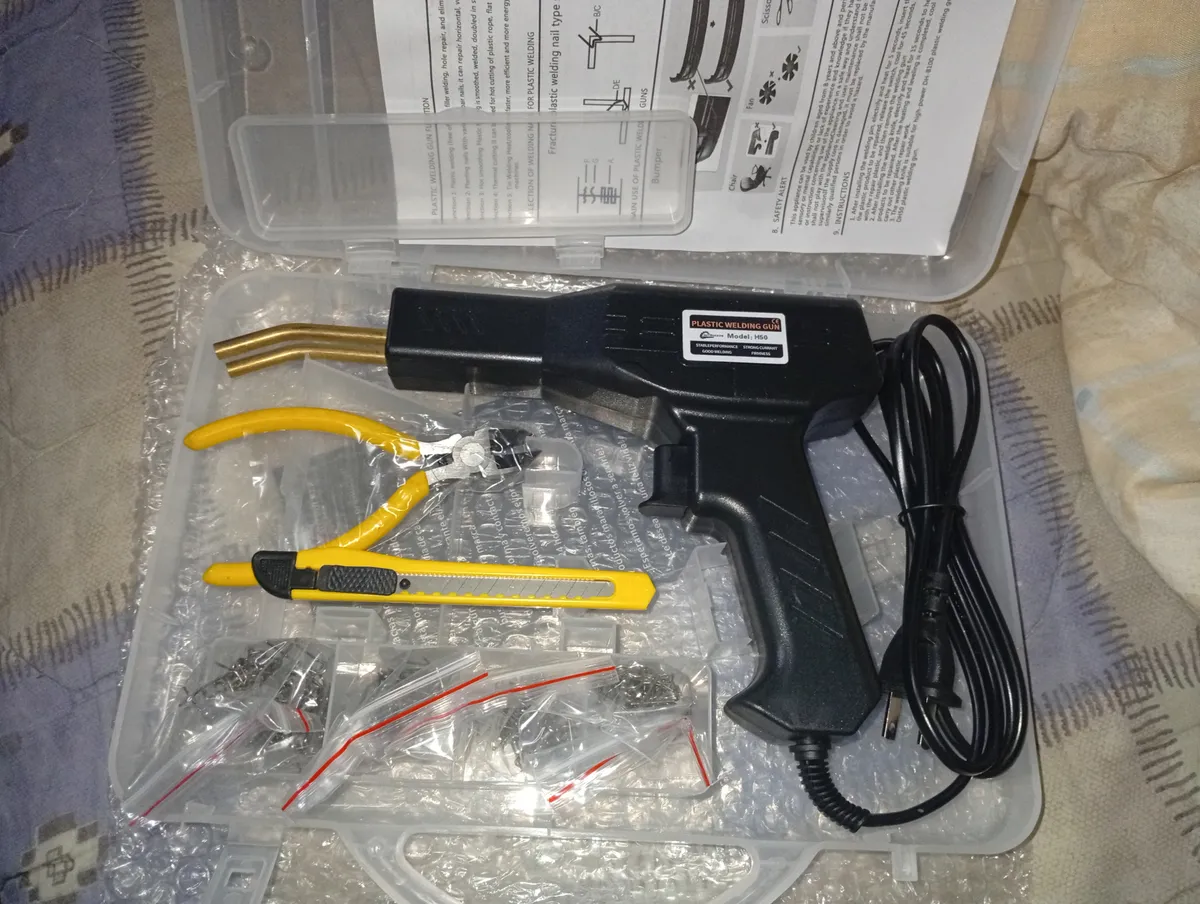 Soldadora de Plasticos con 200 grapas