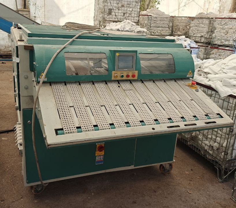 PLEGADOR DE TOALLAS CEMA