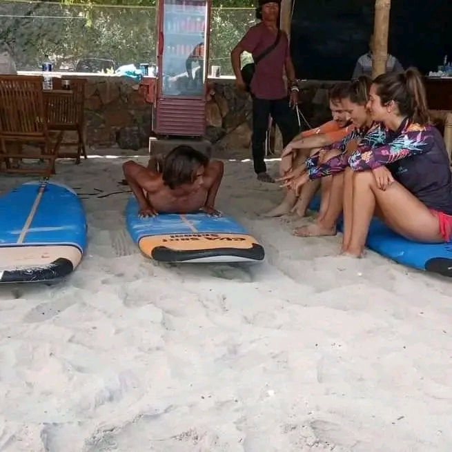 Beginners Surf School