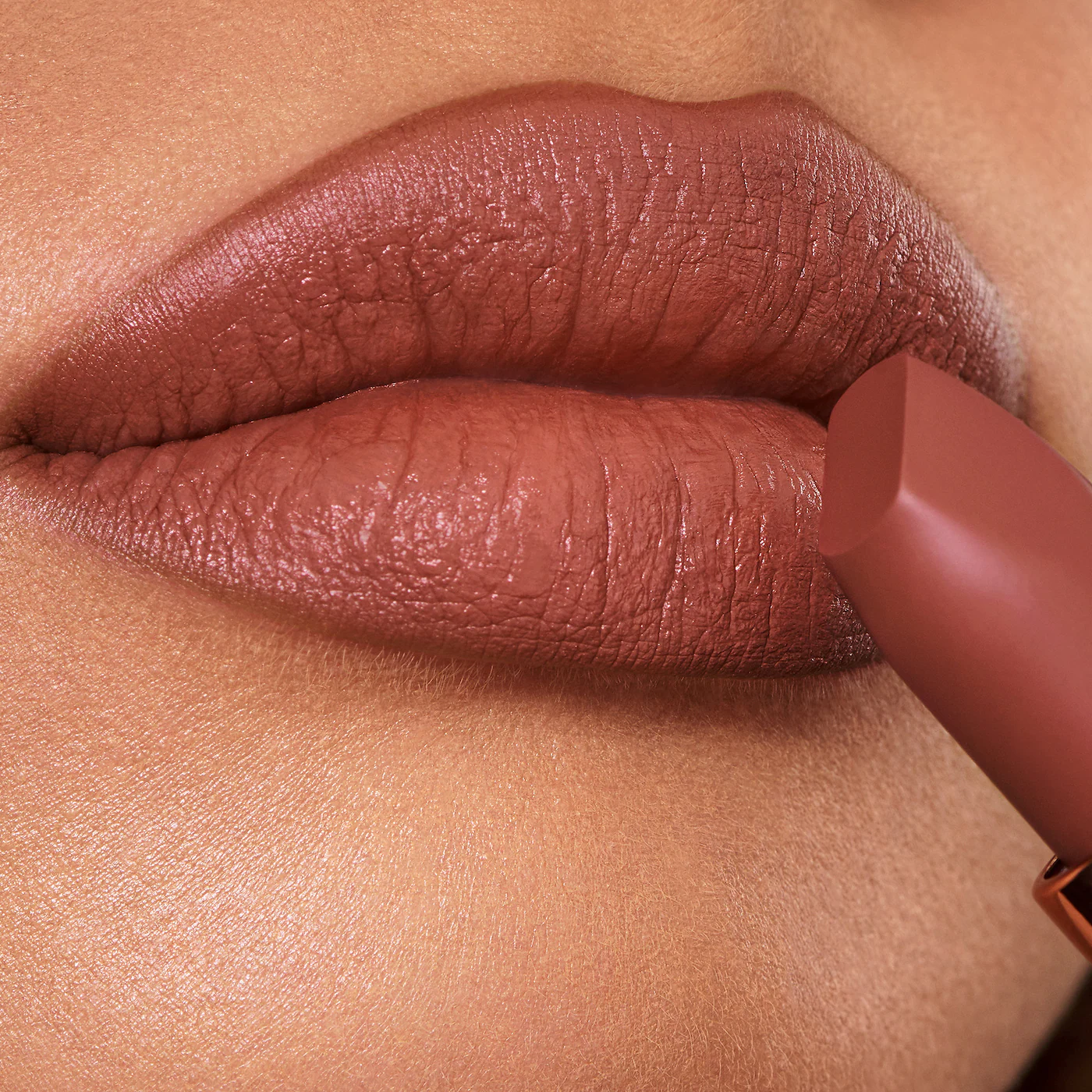 CHARLOTTE TILBURY MATTE REVOLUTION HYDRATING LIPSTICK