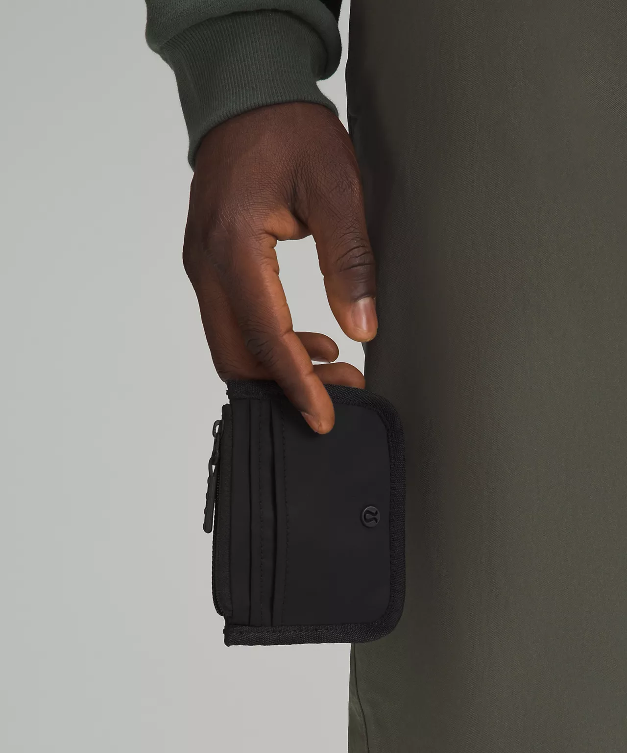 LULULEMON TRUE IDENTITY CARD CASE