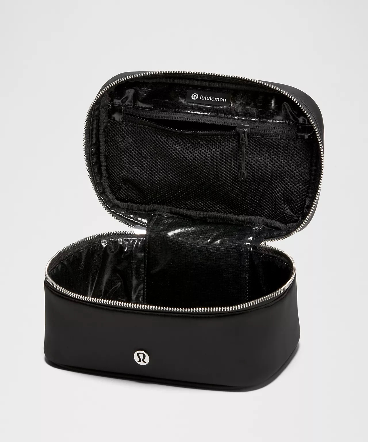 LULULEMON TRAVEL TOILETRY BAG 3.5L