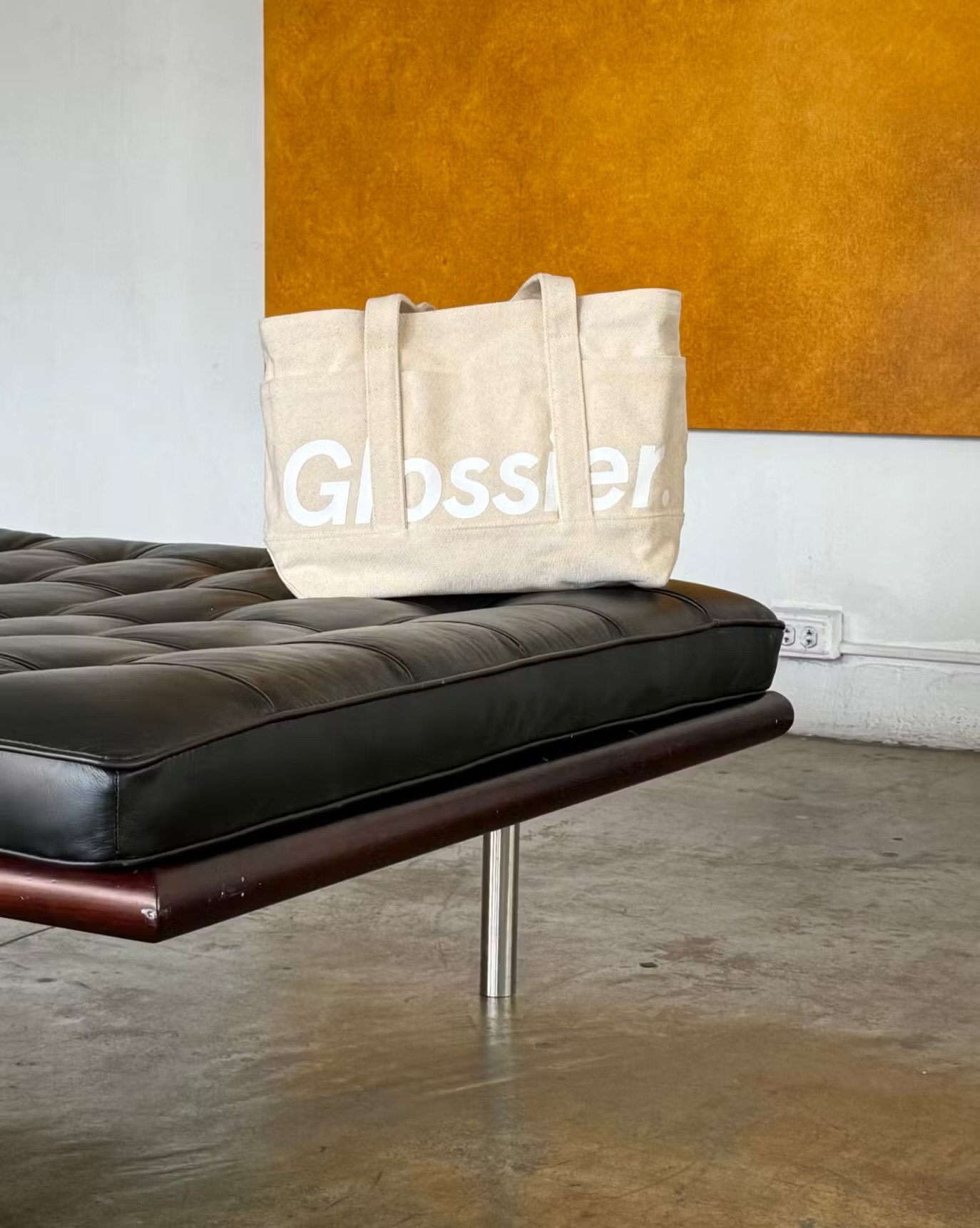 GLOSSIER UTILITY BAG 