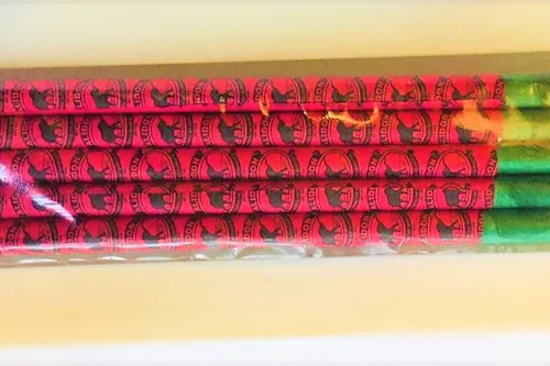 5pcs Golden Pencil Candles (5 ගොල්ඩන් පෙන්සිල් පැකට්ටුව