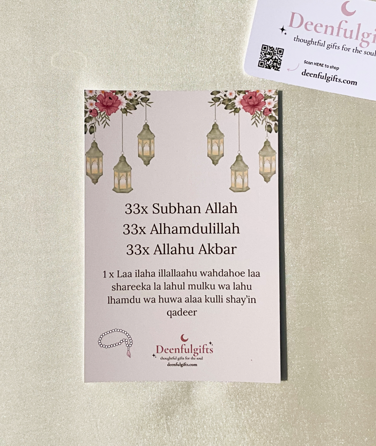 Sakina Gift Set – Luxury Prayer Mat (pink) & Pink Diamant Tasbeeh