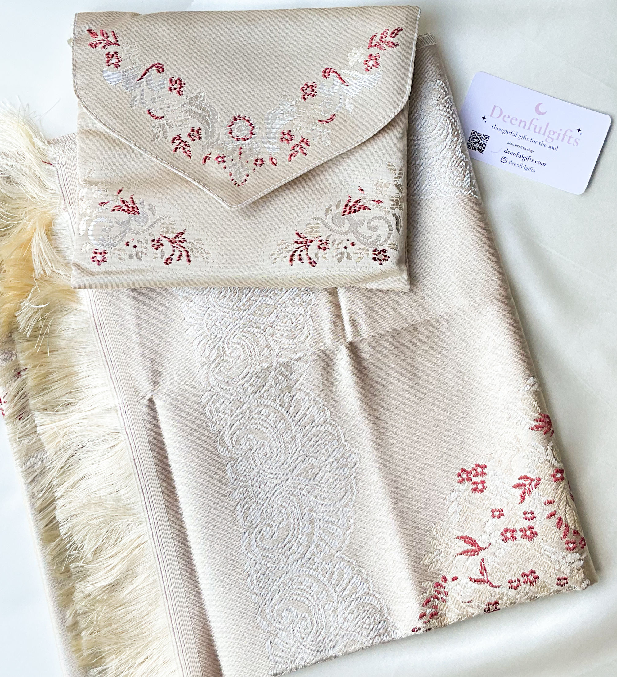 Sakina Travel Set – Portable Luxury Prayer Mat + Matching Pouch (Red)