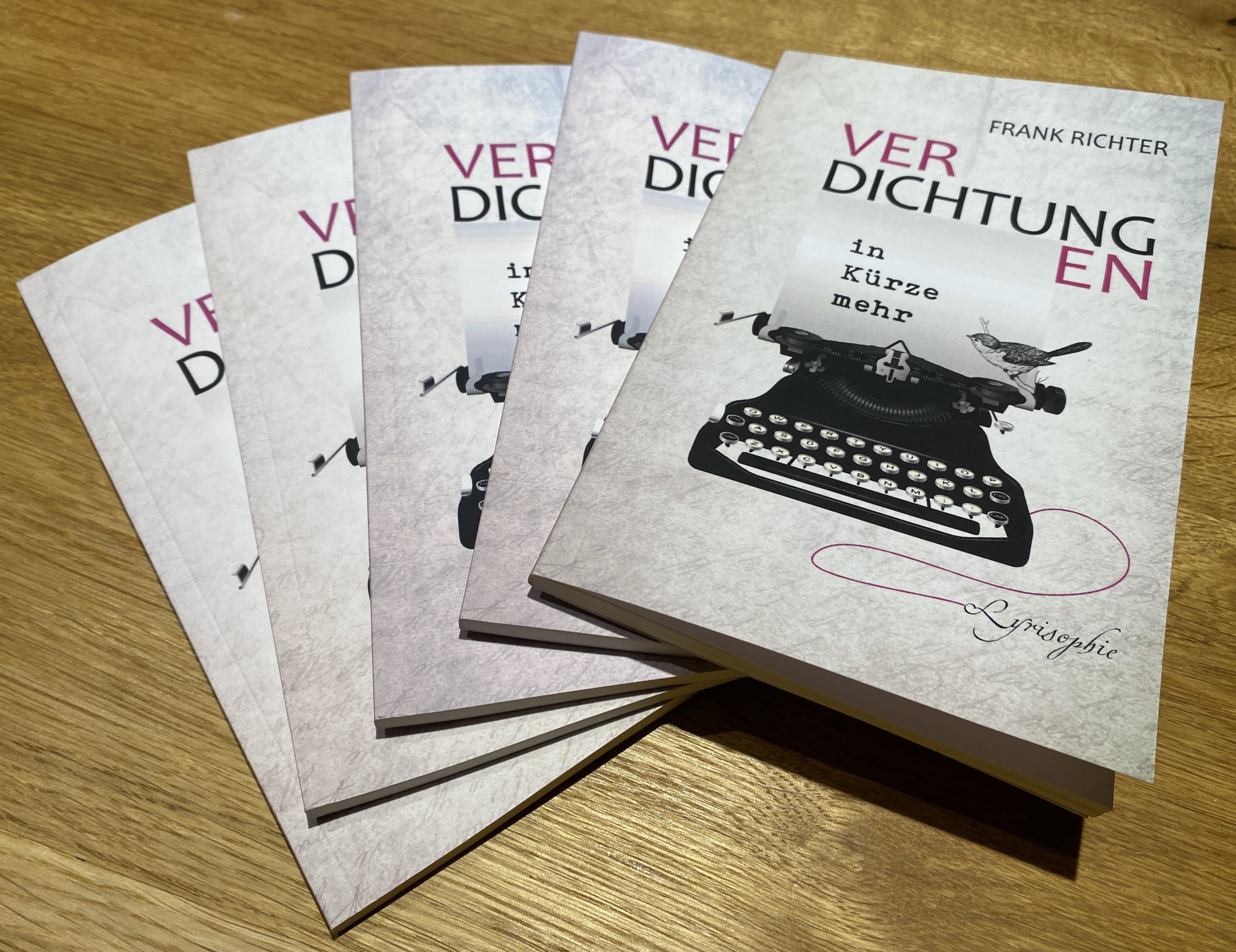 Gedichtband "Verdichtungen, in Kürze mehr"