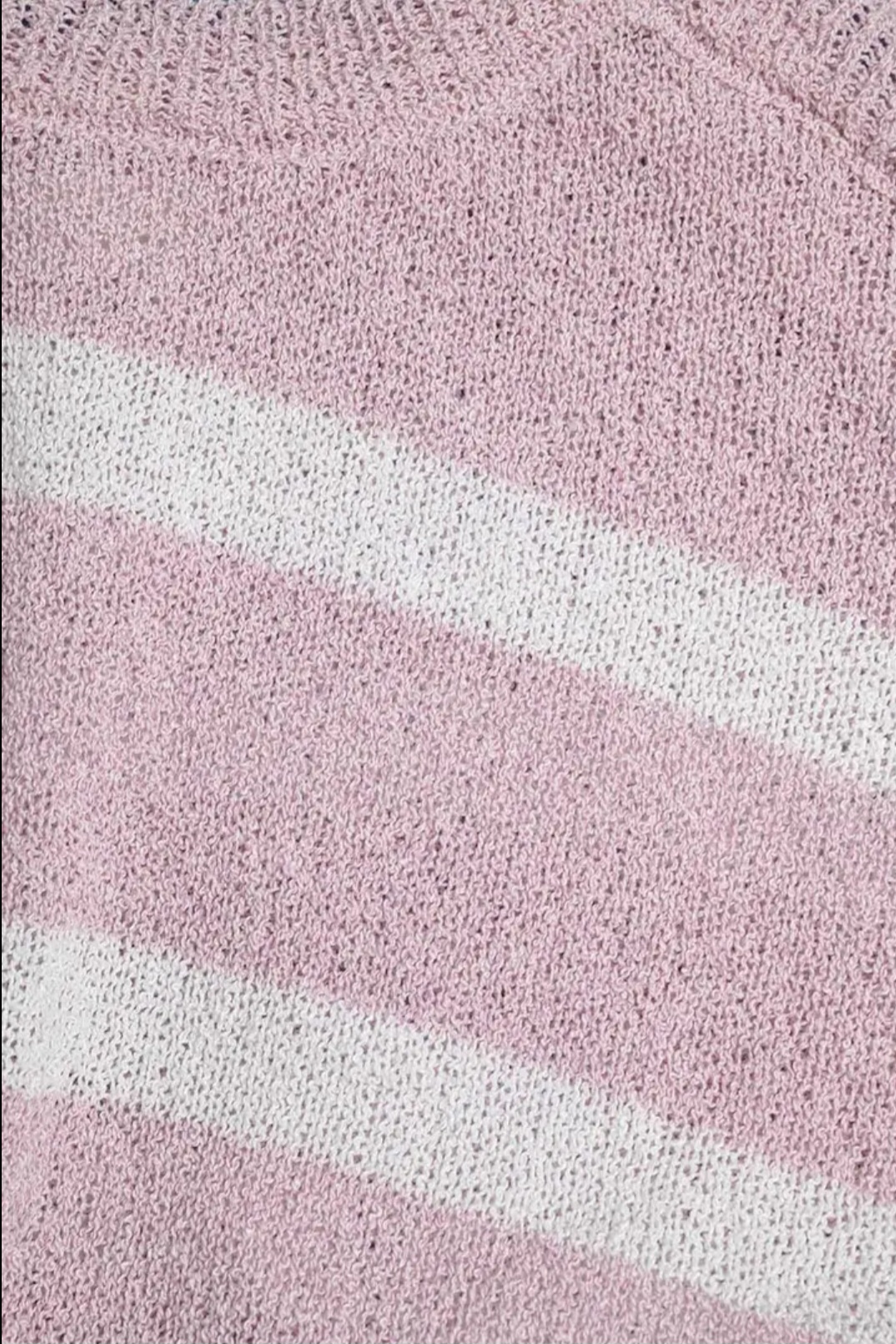 Pull dénudé aux épaules