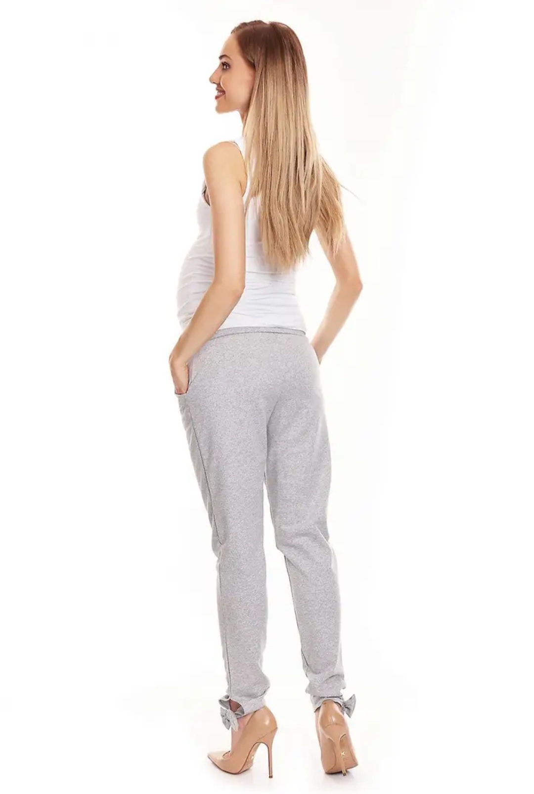 Le pantalon femme enceinte stylé