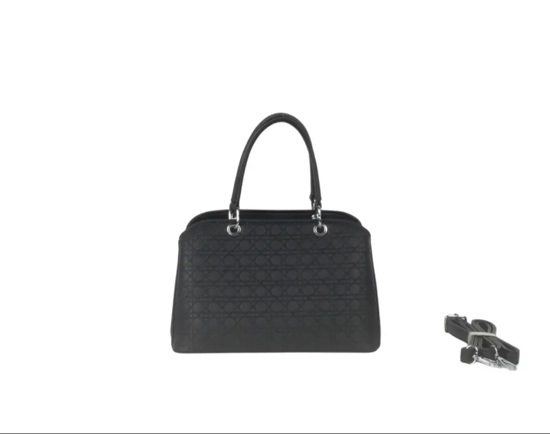 Le sac à main noir tendance 