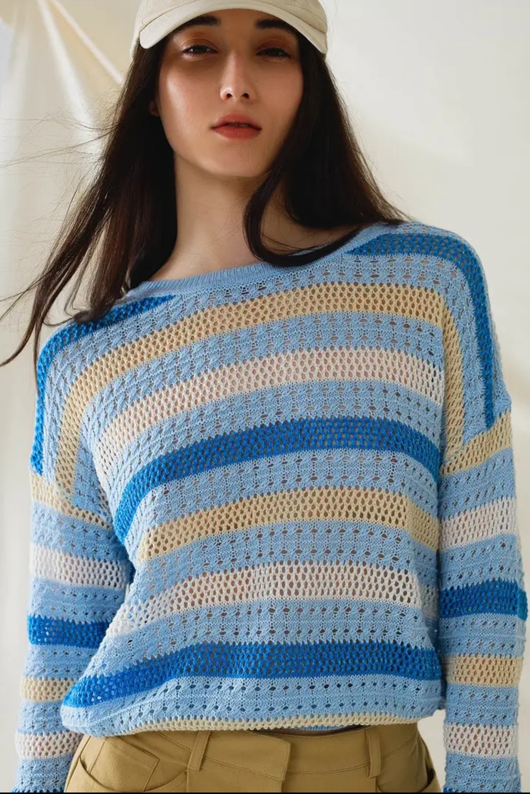 Pull tricoté à rayures pastel en crochet