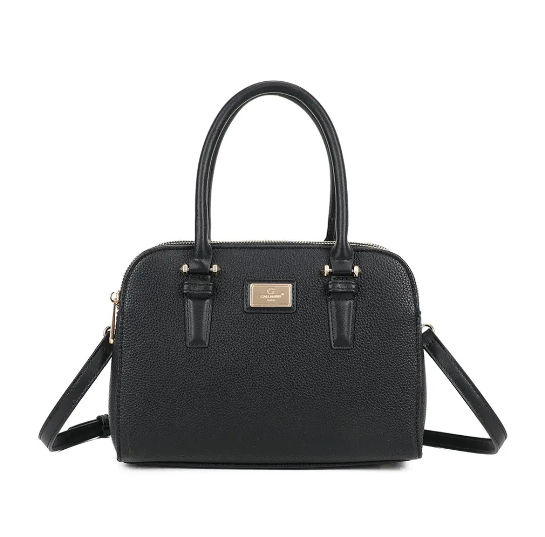 Le sac à main rectangle, élégant, coins dessus arrondis