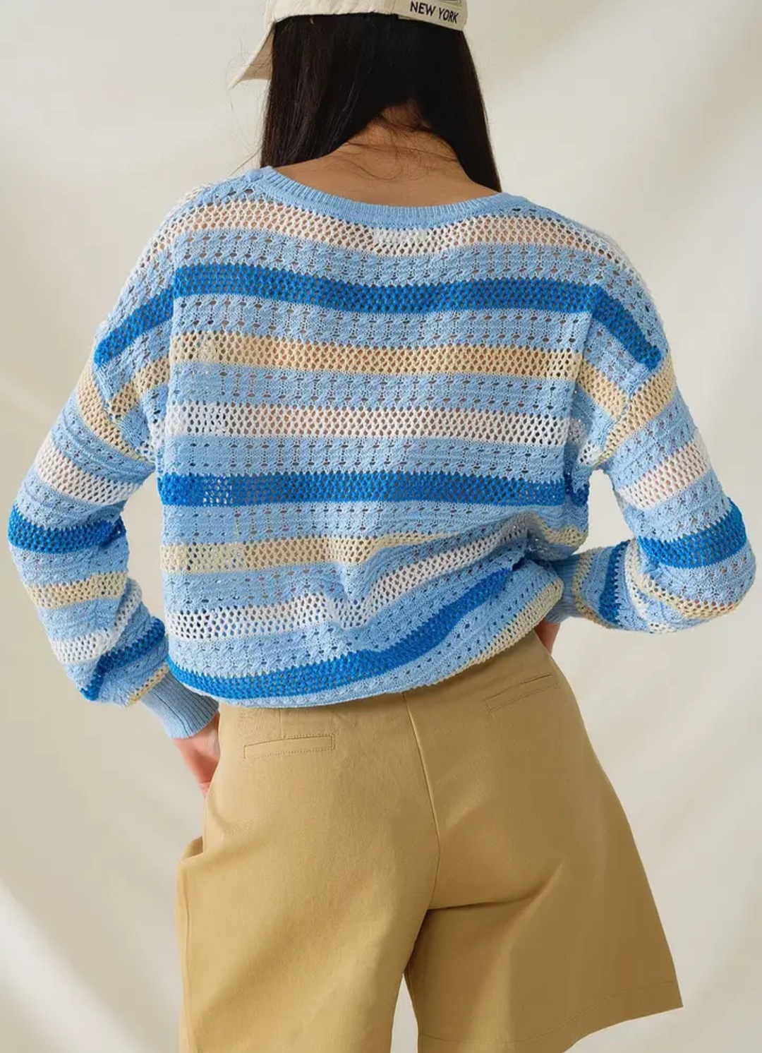 Pull tricoté à rayures pastel en crochet