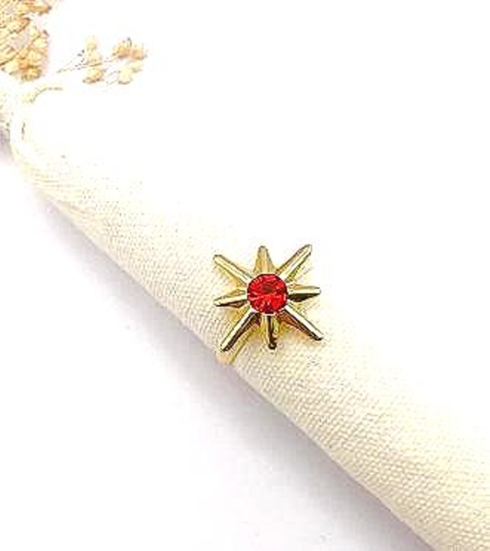 La bague avec un motif d’étoile polaire 