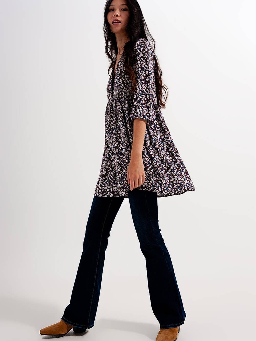 Robe fleurie à manches longues