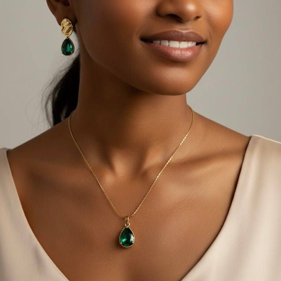 Collier pendentif émeraude