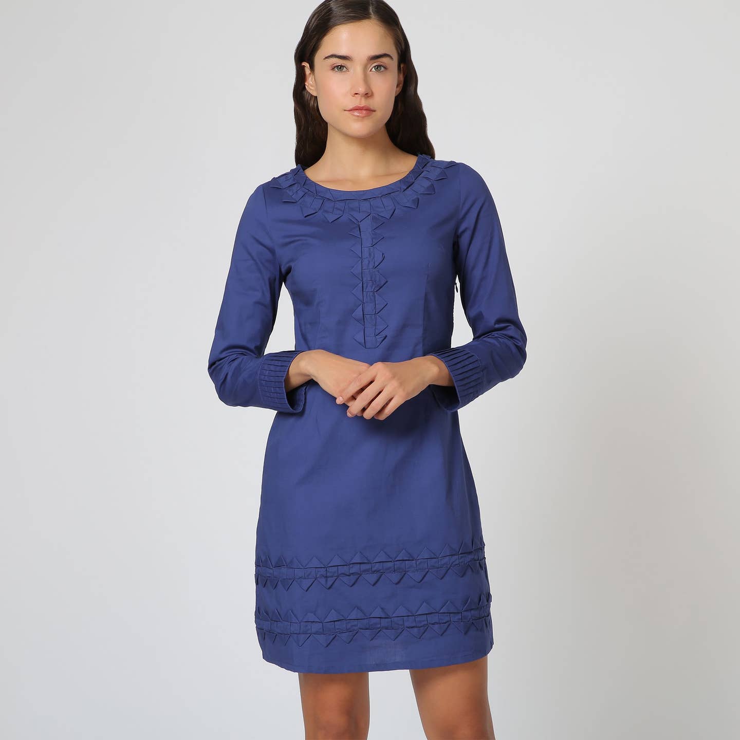 Robe bleue à manches longues