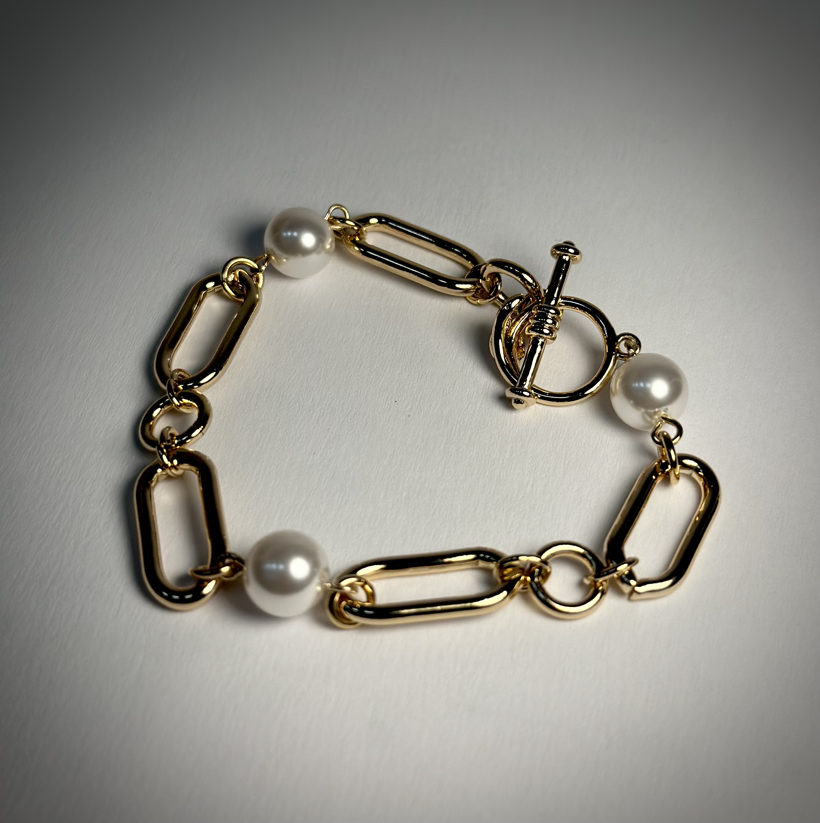 Aproce ''Pearls''
