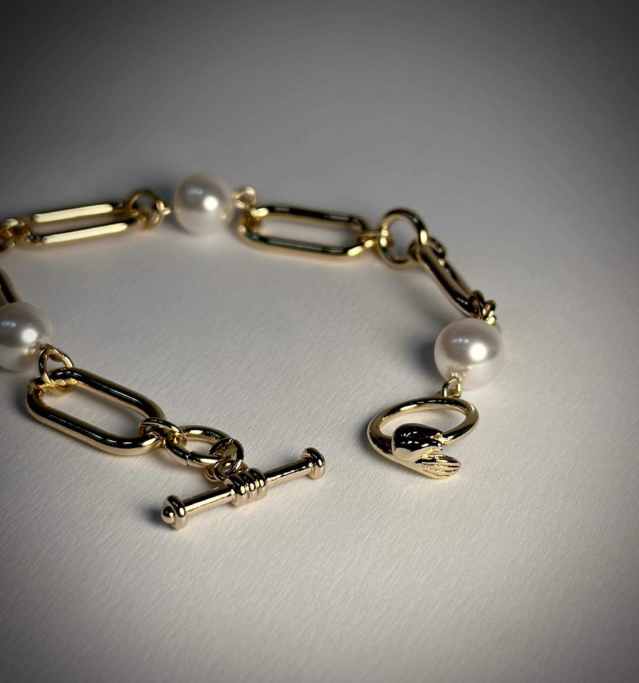 Aproce ''Pearls''
