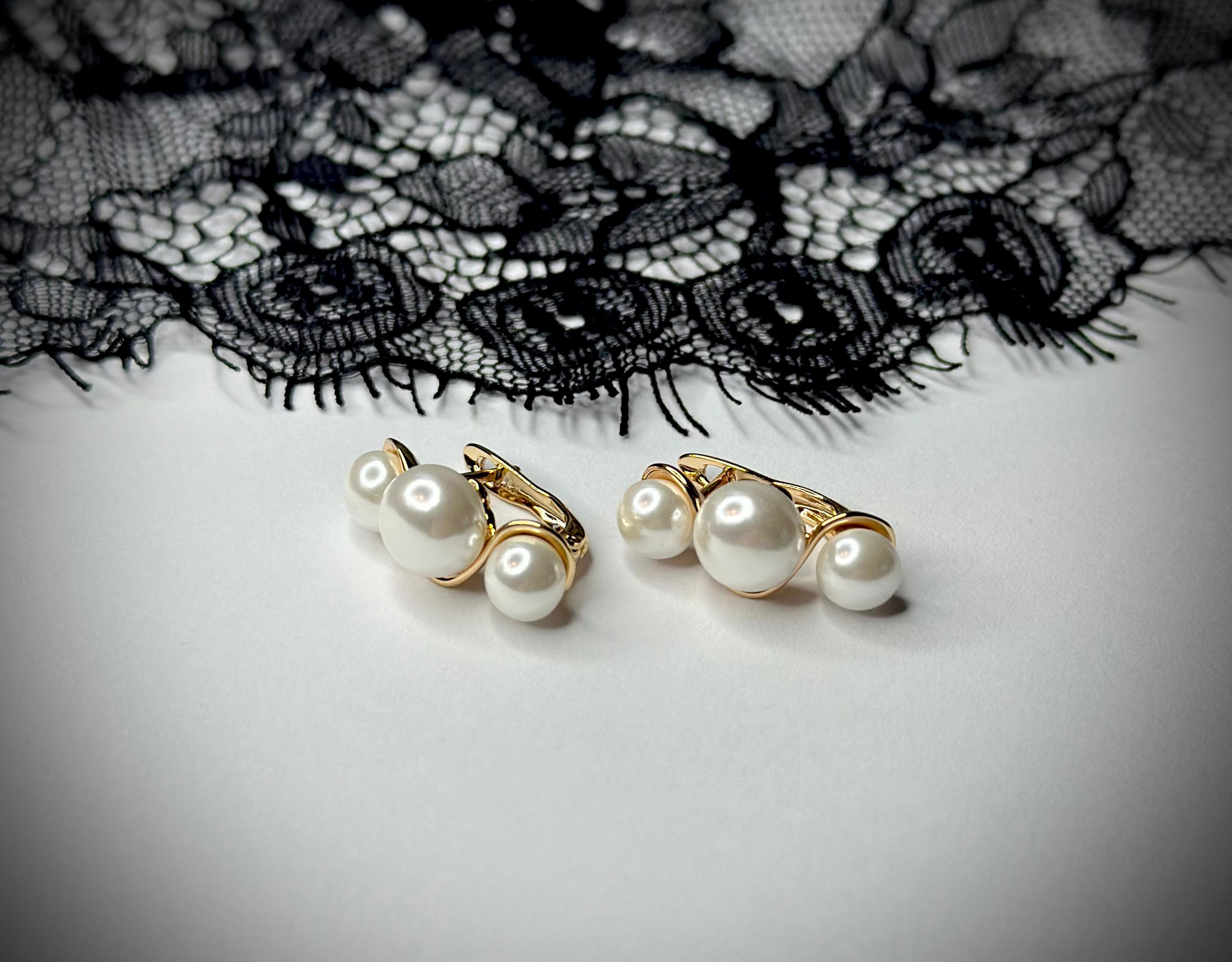 Auskari ''3 PEARLS''
