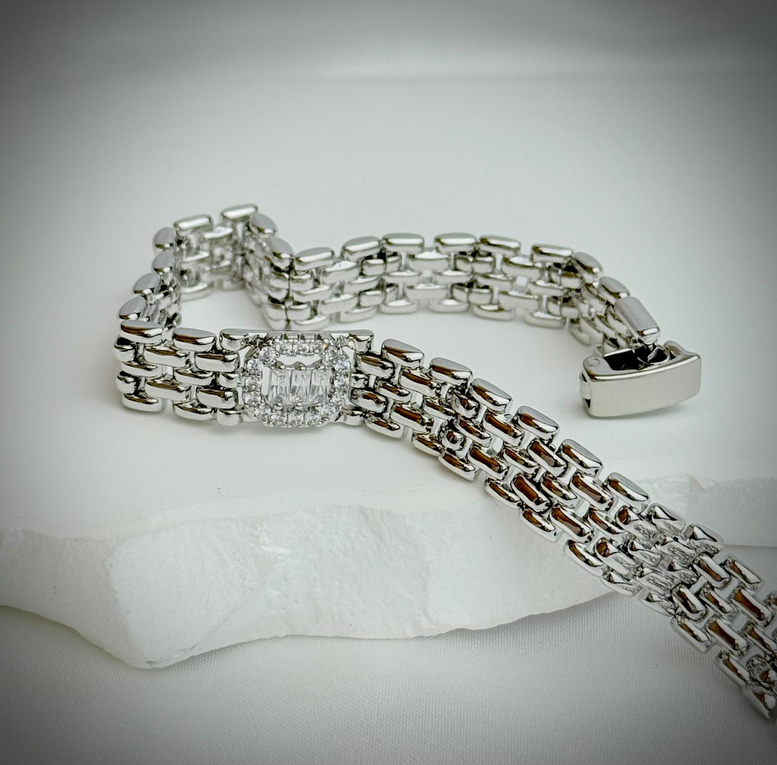 Aproce ''Silver Qeen''