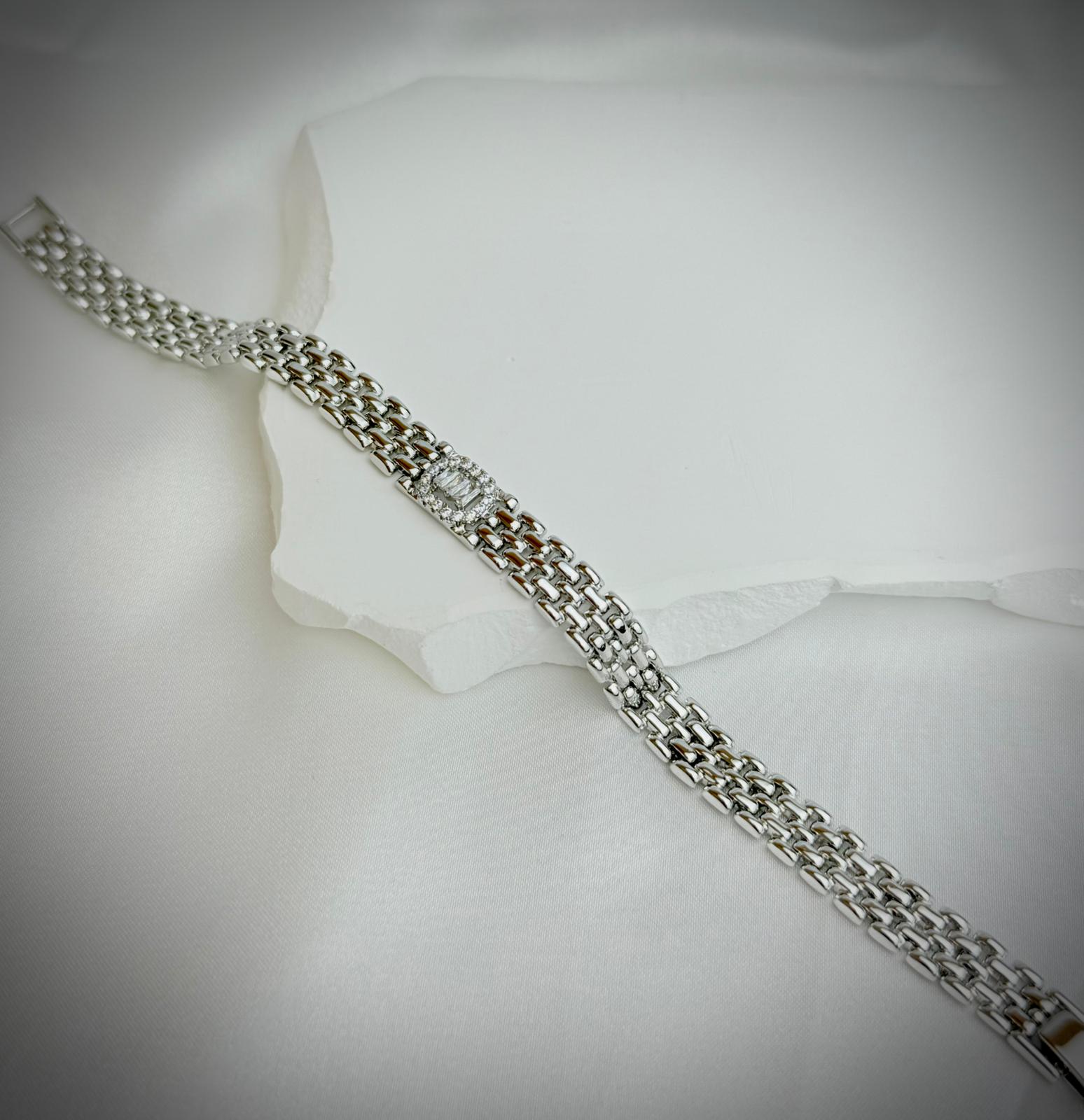 Aproce ''Silver Qeen''