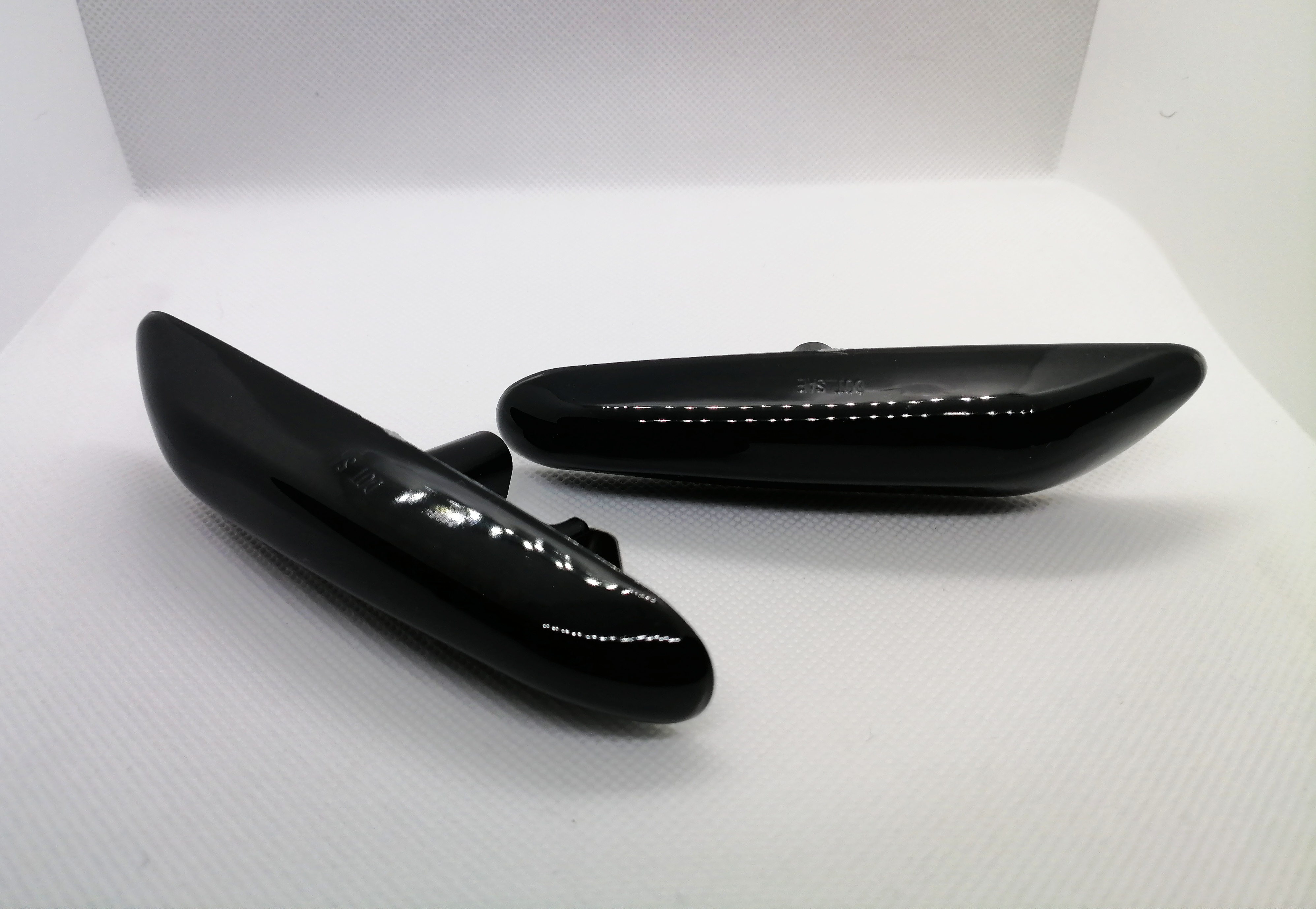 LED tamsinti dinaminiai posūkiai