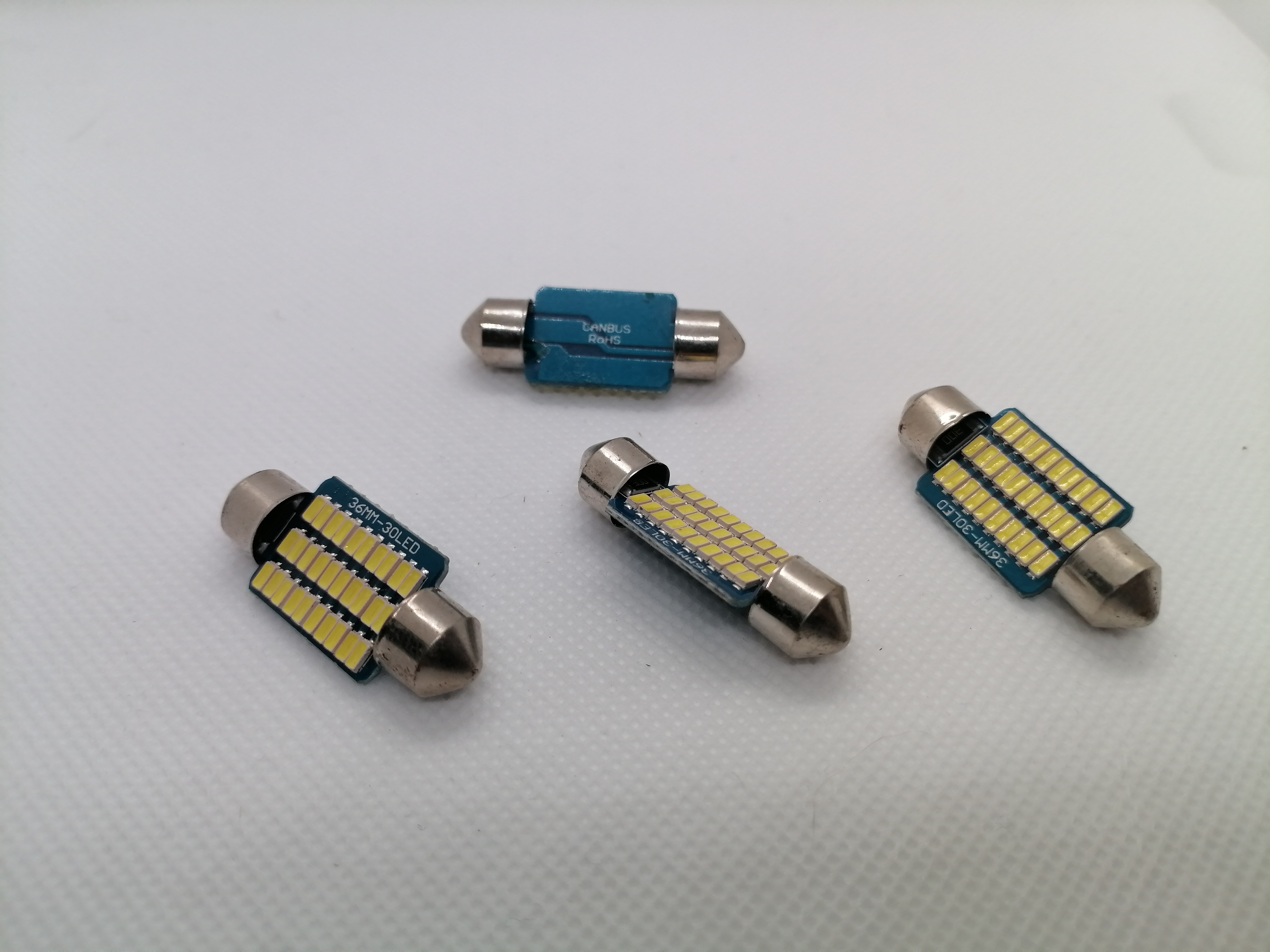 LED lemputės (T10, C5W)