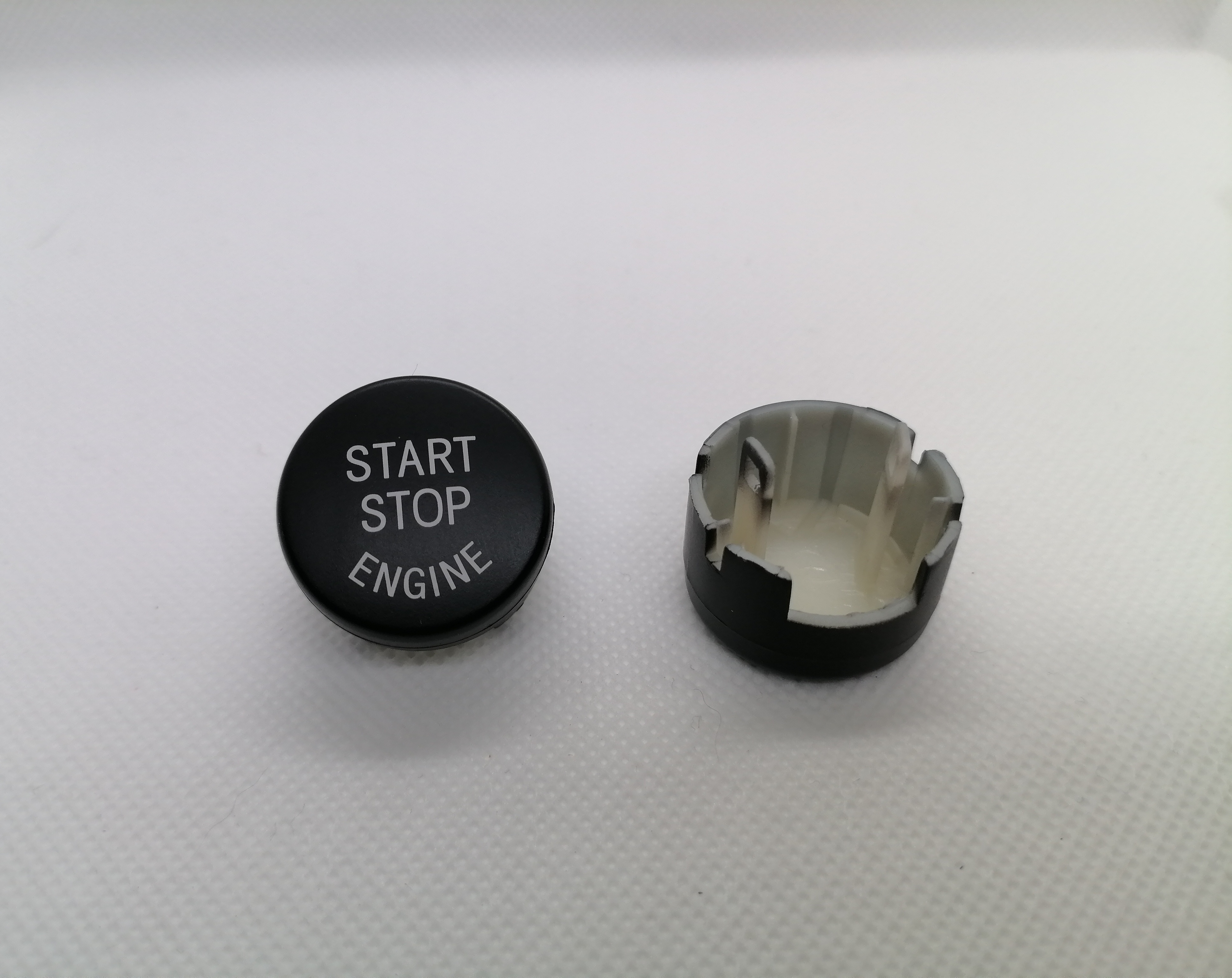 F serijos START/STOP mygtukas juodas (Su OFF funkcija)