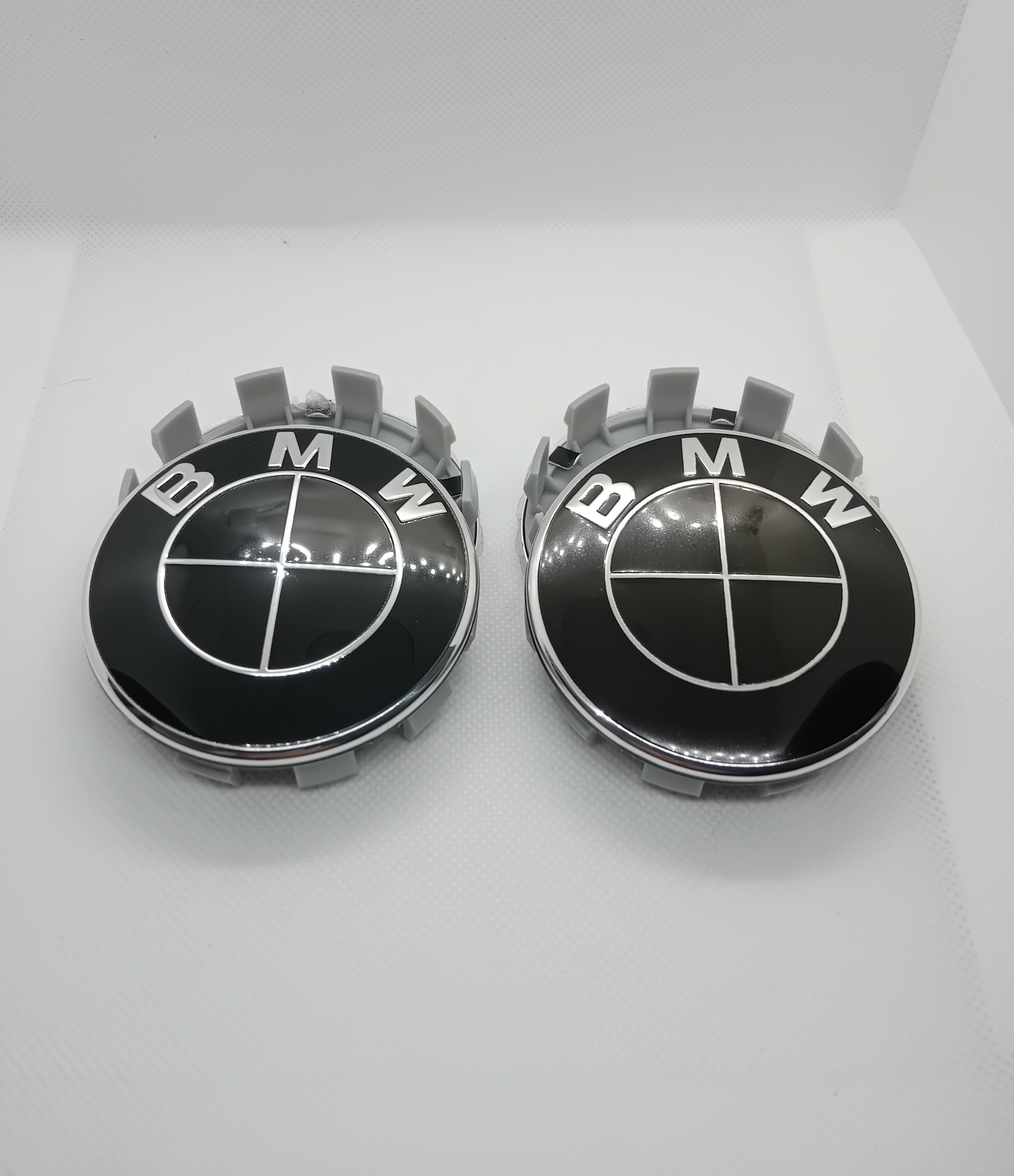 BMW ratlankių dangteliai (Juoda/juoda)