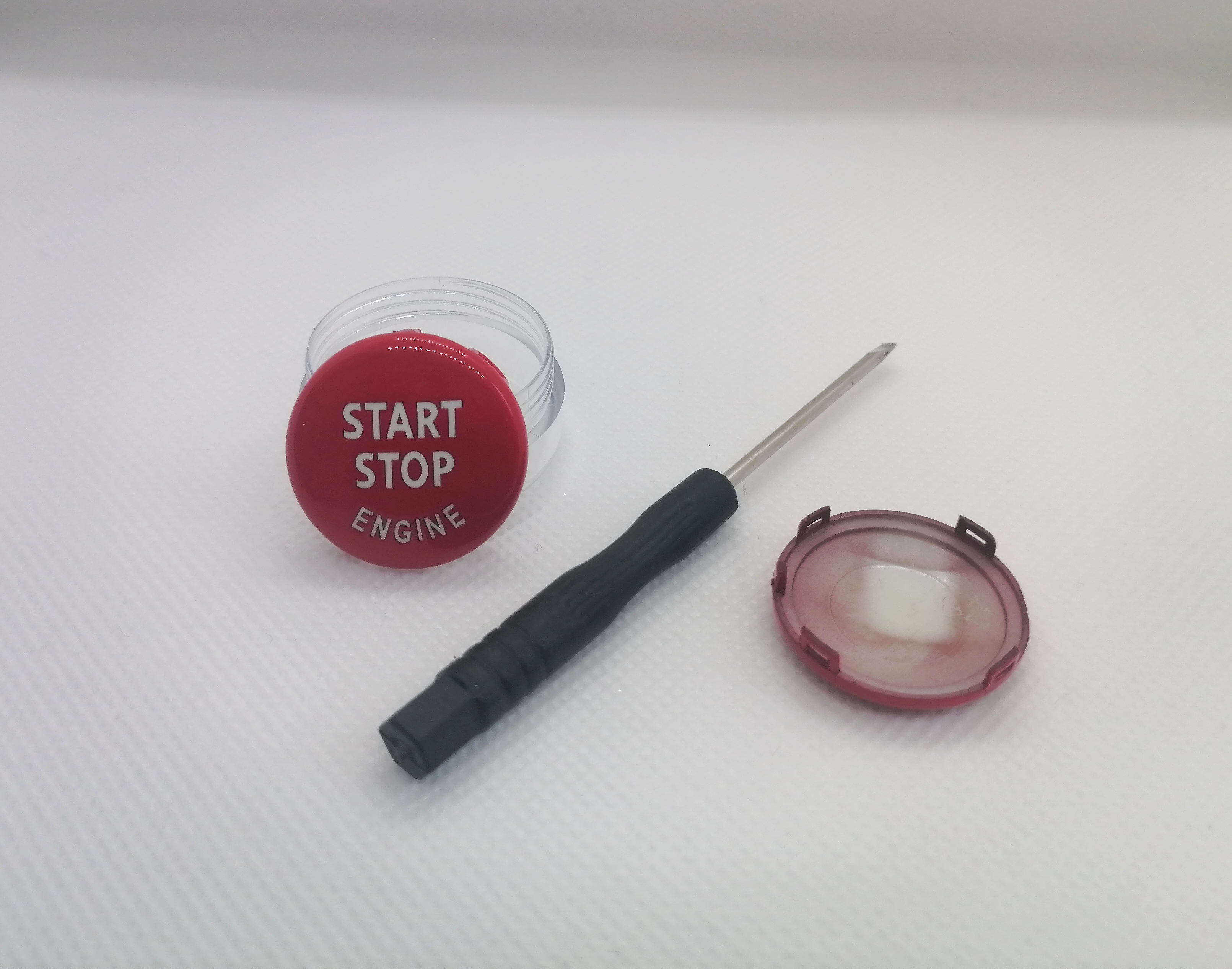 E serijos START/STOP mygtukas raudonas (Blizgus)