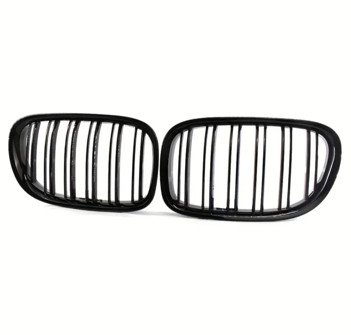 Juodos blizgios dvigubos grotelės (F01, F02)