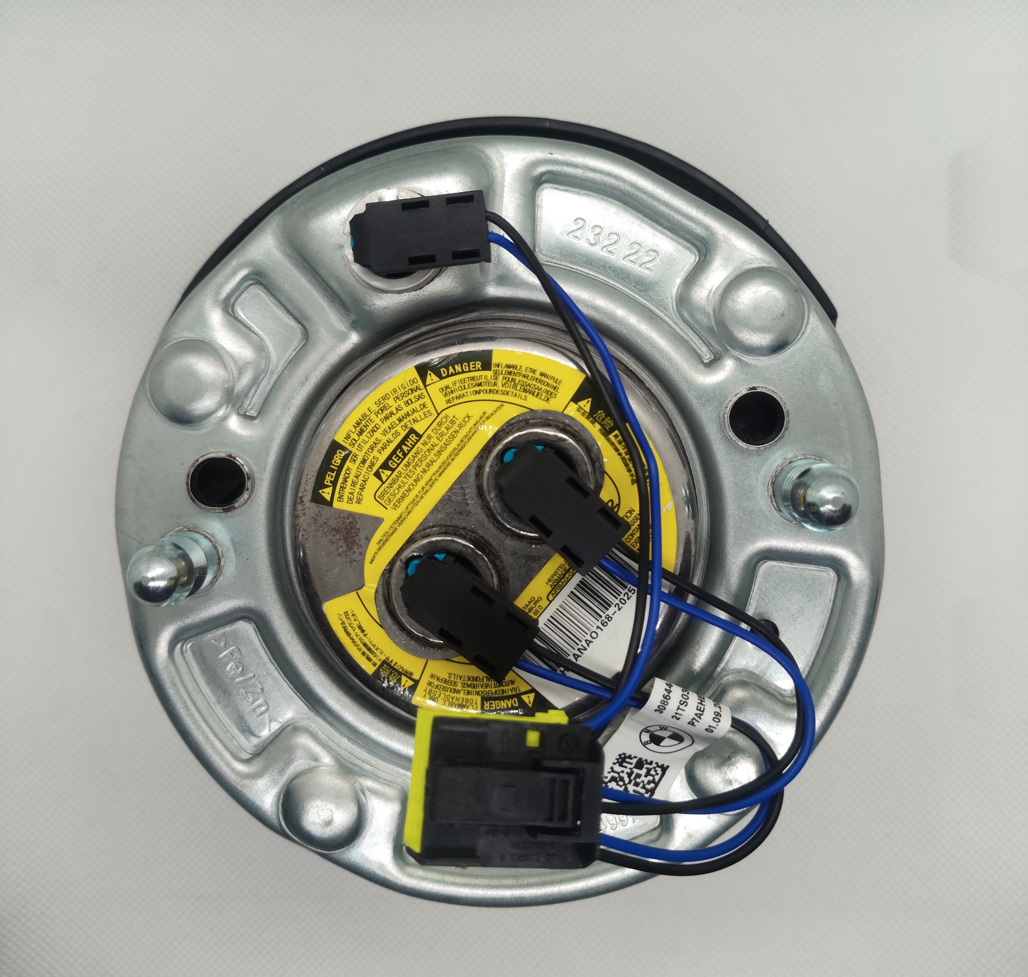 F serijos M vairo 3 šūvių oro pagalve