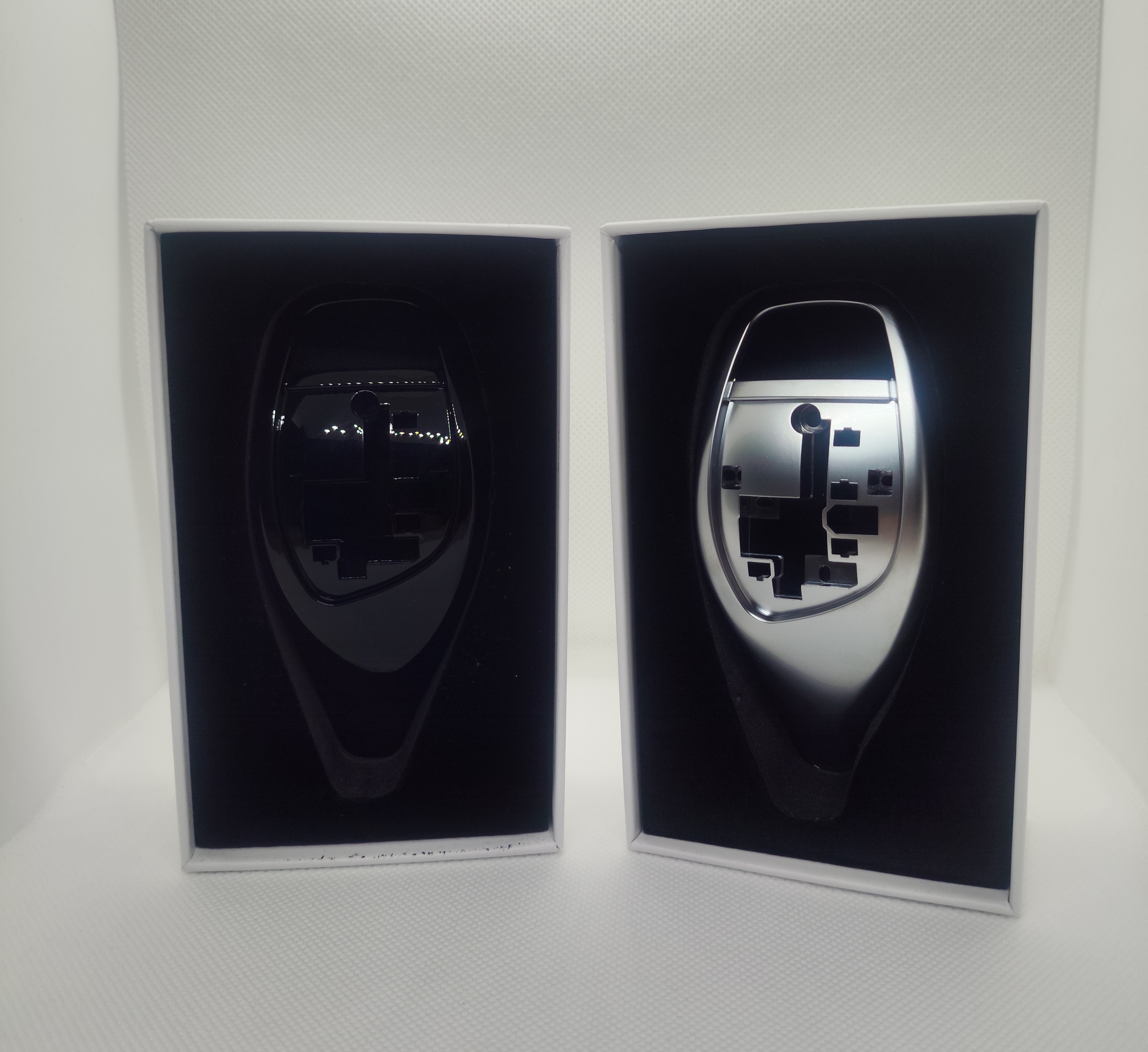 F serijos sport selektoriaus apdaila