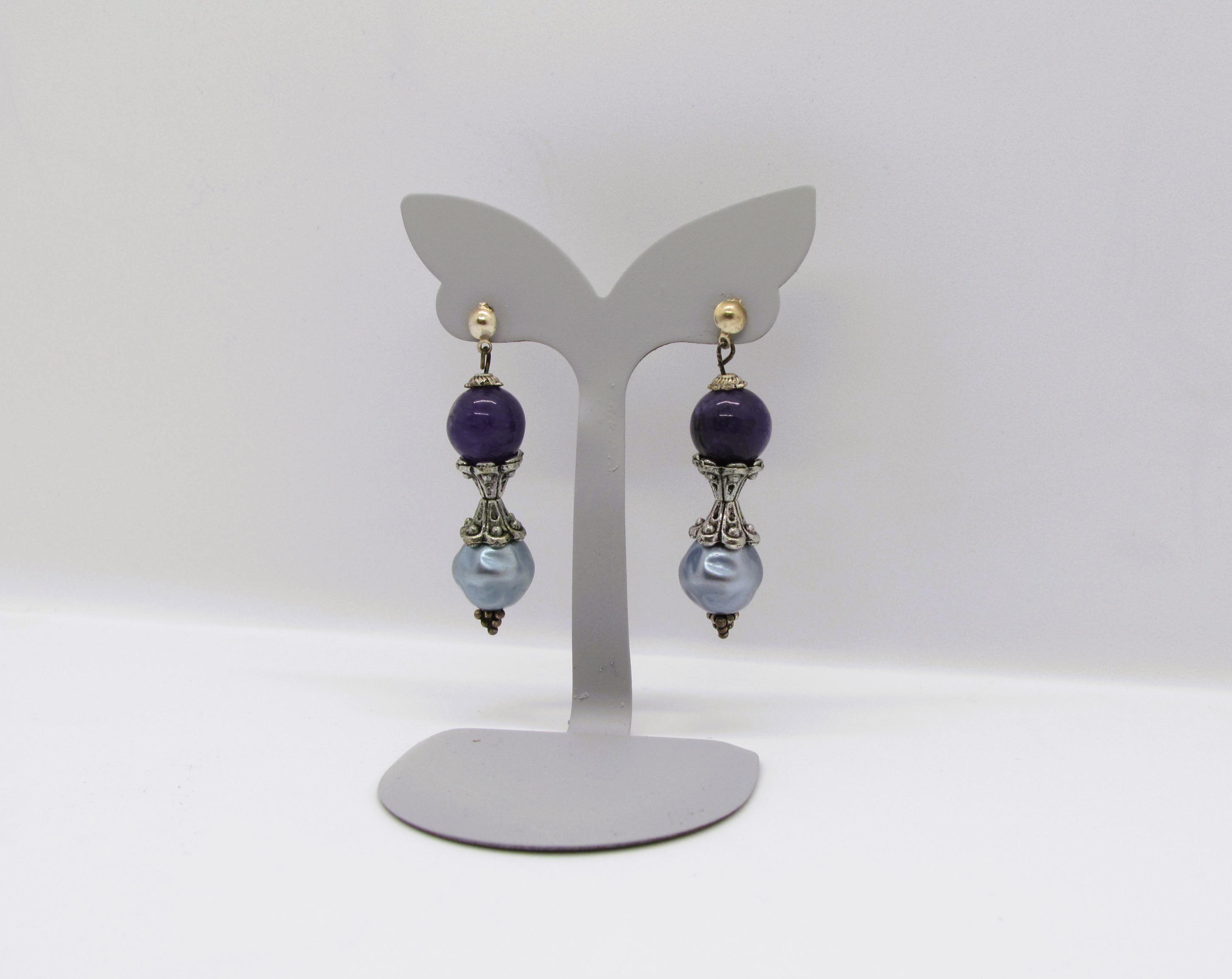 Stunning Amethyst & Pearl Earrings.