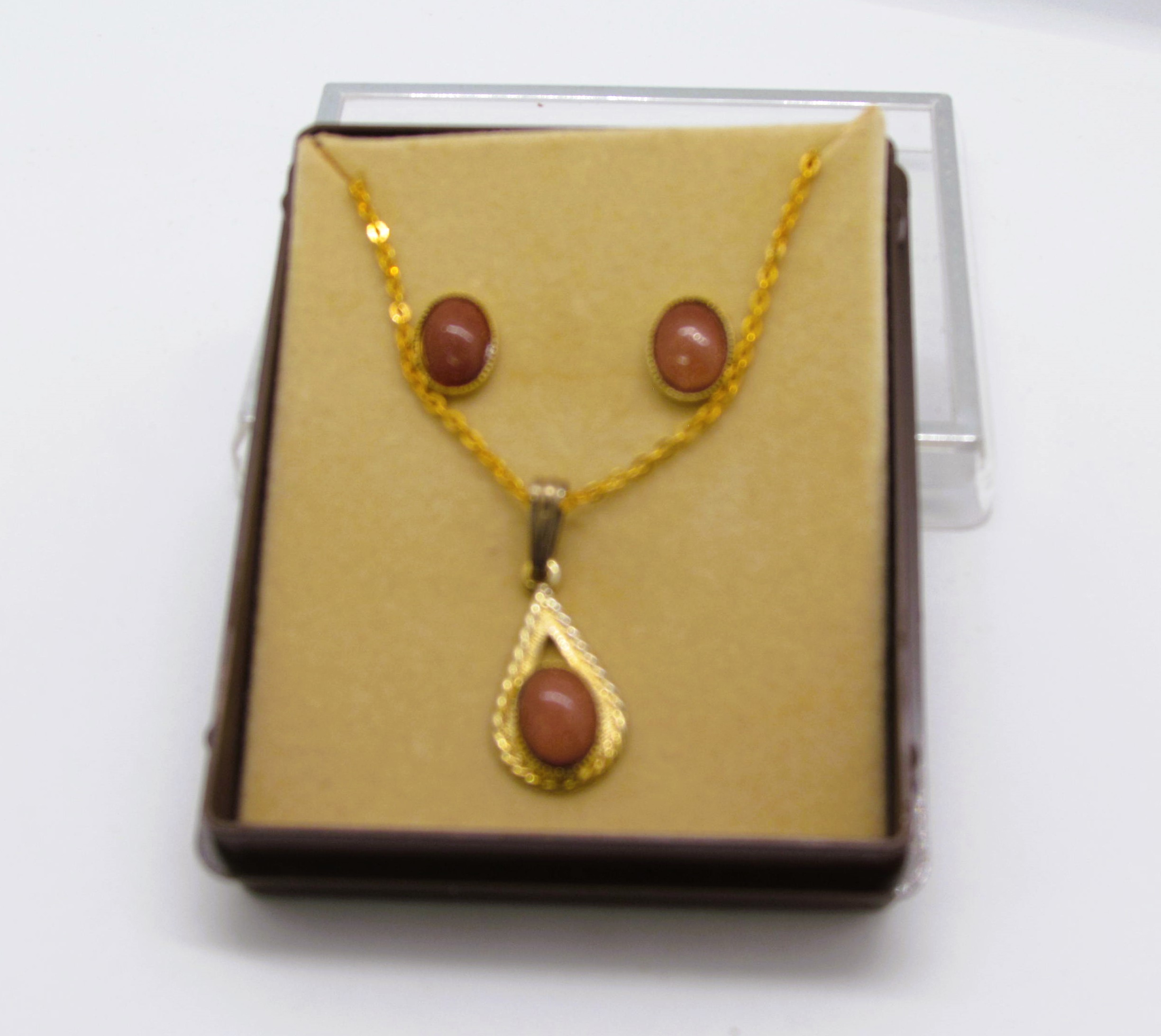 Vintage Natural Sunstone Array Nwt, Dead Stock.